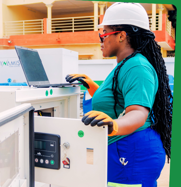 Equipe de techniciens installation groupe électrogène Lomé Togo
